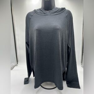 New women’s HodoSports long sleeve hoodie.‎ Size XL.